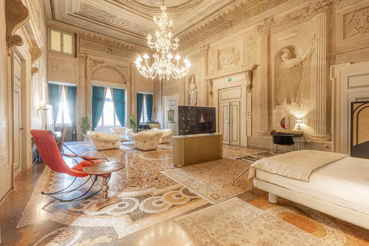 Corte Realdi - Palazzo Camozzini Verona