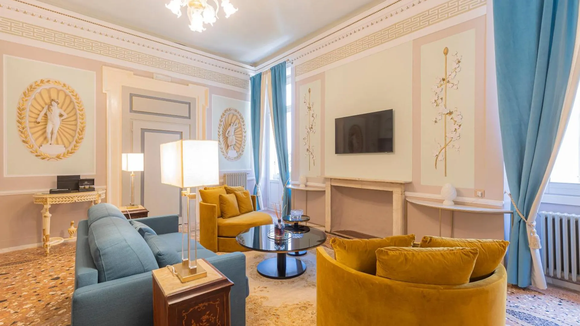 Corte Realdi - Palazzo Camozzini Verona 0*,