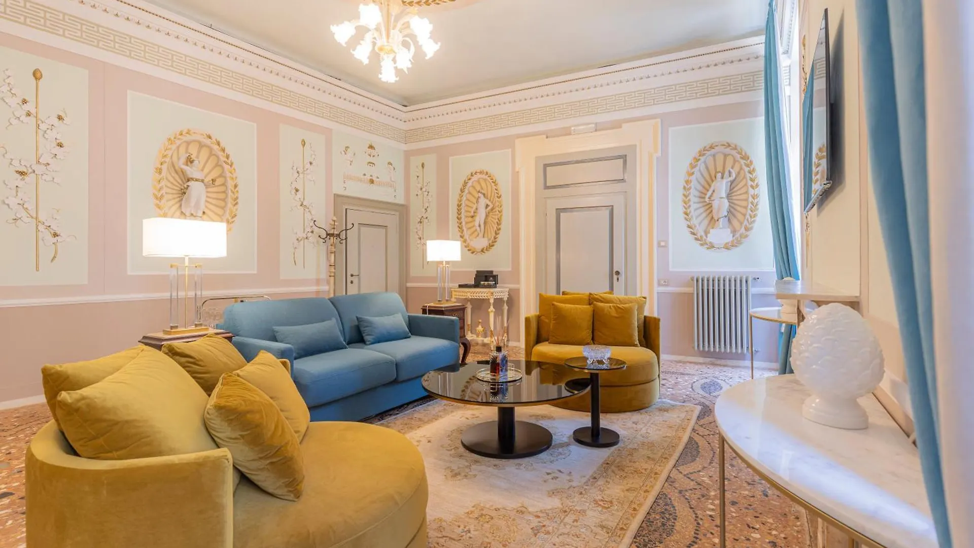 Corte Realdi - Palazzo Camozzini Verona